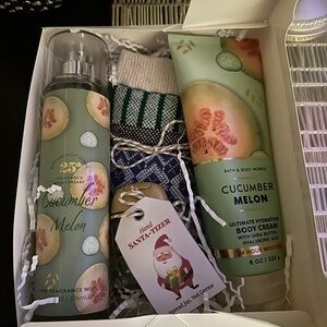 Bath & Body Works Cucumber Melon Gift Set - Green and Cream